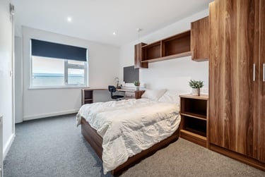 1 bed flat, 2 - 4 Plymbridge Lane  (FA), Crownhill, Plymouth, PL68DE - Image 4
